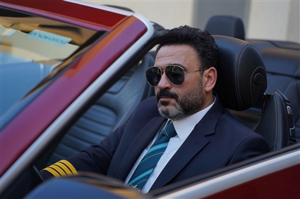 أكرم حسني في الكابتن