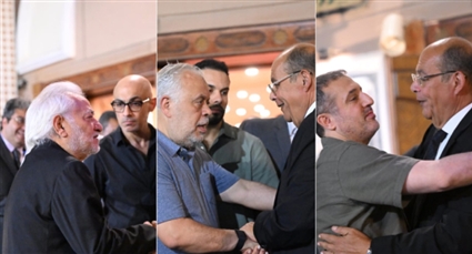 أشرف زكي وسامح الصريطي وشريف مدكور من بينهم ... مشاهير الإعلام والفن والسياسة في عزاء زوجة الإعلامي محمد مصطفى شردي