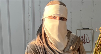 "على حافة الصمت" .. هانم الناجي عبد الفتاح تفتح ملف المسكوت عنه في فيلمها القصير الجديد