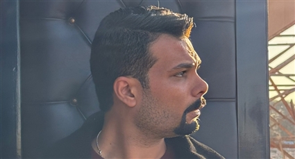 أحمد عبد الله محمود كما يظهر في مسلسل (علي كلاي)