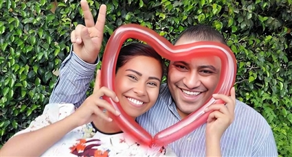 صورة سابقة لشيرين عبد الوهاب وشقيقها محمد