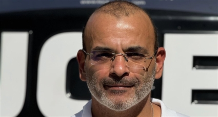 أيمن بهجت قمر