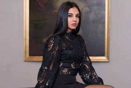 سلمى أبو ضيف تبلغ من العمر 23 عاما
