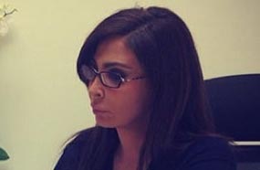 إليسا أثناء تقمصها دور &quot;رئيس التحرير&quot;