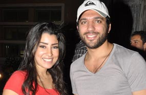 آيتن عامر مع حسن الرداد.