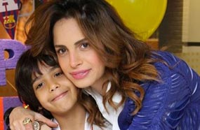 آمال ماهر تحتفل بعيد ميلاد نجلها عمر