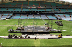 نشرت صفحة عمرو دياب الرسمية على موقع Facebook لمكان حفله المقبل.