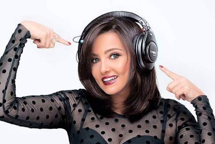 تخوض بشرى تجربة جديدة وهي التقديم الإذاعي خلال برنامجها "خليك مكانك" عبر إذاعة 
نغم F.M".