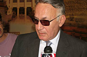 عزت أبو عوف رئيس المهرجان