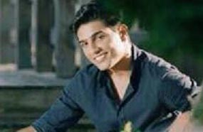 محمد عساف في لقطة من الكليب الجديد