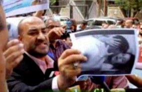 عبد الله بدر يرفع صورة ساخنة لإلهام شاهين 