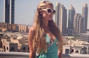 باريس هيلتون خلال تواجدها في دبي