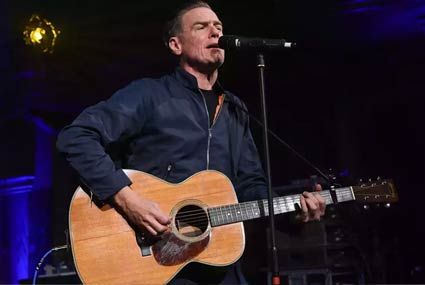 براين آدمز l عدسة: ريتشارد يونج