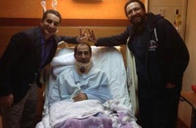 باسم يوسف يزور يسري فودة بعد حادثه الأليم