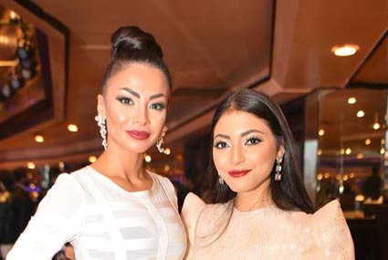 دوللي شاهين ومي الغيطي سويا في تكريم أسبوع الموضة