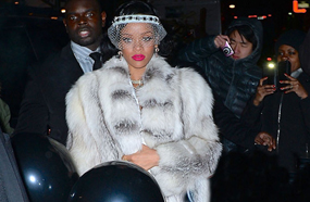 لم تحضر ريانا كرتها الخاصة في ليلة رأس السنة ولكنها بالونات فازت بهما المغنية السمراء في نادي الموسيقار جاي زي 40/40.