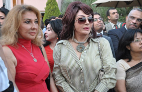 نبيلة عبيد ونادية الجندي في احتفالية مهرجان القاهرة السينمائي