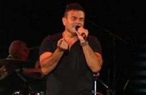 عمرو دياب في مهرجان &quot;فورمولا 1&quot;