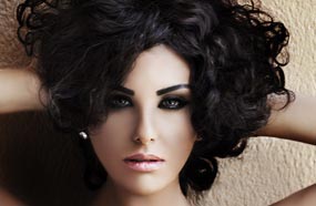 دانا تشارك في بطولة الفيلم