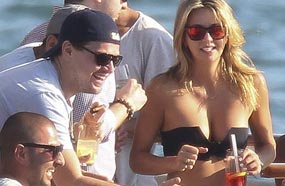 ليوناردو دي كابريو‎ على ظهر اليخت