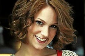 الممثلة التركية فرح زينب عبد الله