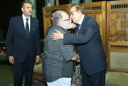 الفخراني أول حضور عزاء زوجه الفنان عزت العلايلي
