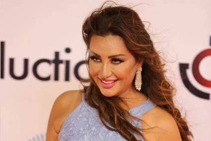 لطيفة في حفل الافتتاح