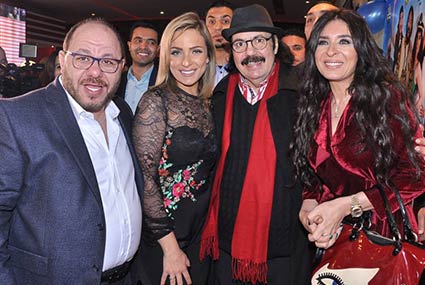 صورة جماعية لصناع الفيلم