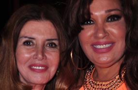 فيفي عبده وميرفت أمين في الزفاف.