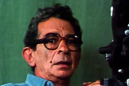 المخرج الراحل يوسف شاهين