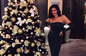 غادة في إحدى سهرات لندن