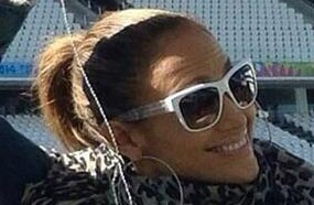 جينفر لوبيز تحضر لإحياء حفل الافتتاح من الاستاد