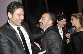 أحمد السقا سعيد بمقابلة أحمد عز في حفل محمد الصغير