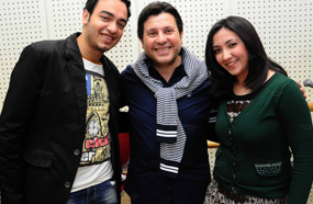 آية عبد الله وهاني شاكر ورامي رفعت أثناء كواليس الحفل