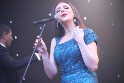 أنغام في حفلها بفندق &quot;دوسيت&quot;