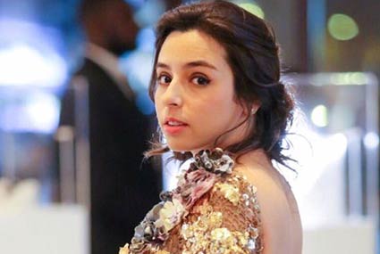 سارة عبد الرحمن بفستان مكشوف الظهر‎