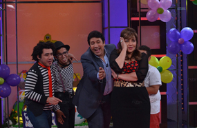 ليلى تلعب "صلح"