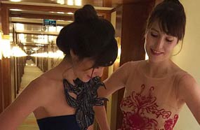 &quot;السلطانة خديجة&quot; و&quot;السلطانة ناهد دوران&quot; متأنقات قبل الذهاب لعرض الأزياء في الكويت