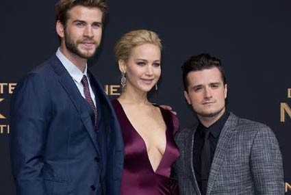 جينيفر لورانس في العرض الخاص لفيلم The Hunger Games: Mockingjay - Part 2 في برلين