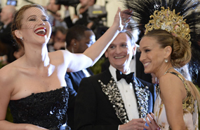 جينيفر لورانس تفسد صورة سارة جيسيكا باركر