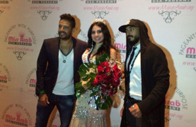 حماقي والحسيني مع ملكة جمال العرب في أمريكا