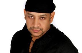 عصام كاريكا يلحَن أغنيتين للهضبة والكينج