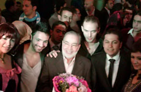 حسن يوسف يساند ابنه في العرض الخاص لفيلم: قاطع شحن