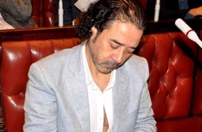 مدحت صالح خلال حضوره الاجتماع