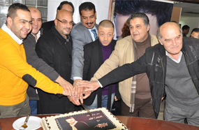 تقطيع تورتة الاحتفال