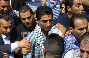 عساف في مطار القاهر