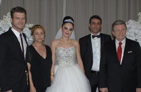 كيفانش مع والده وشقيقه