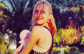 مريم أوزرلي مع ابنتها &quot;لارا&quot;