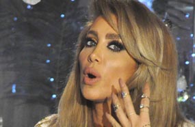 دهشة من مايا دياب