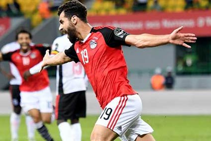 لاعبو المنخب المصري يحتفلون بالفوز 